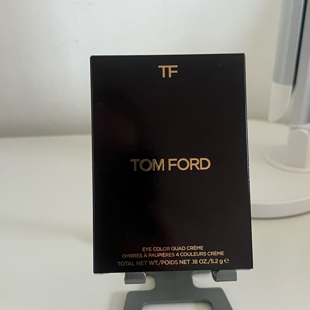 Tom Ford Eye Color Quad Crème in Shade Iconic Smoke